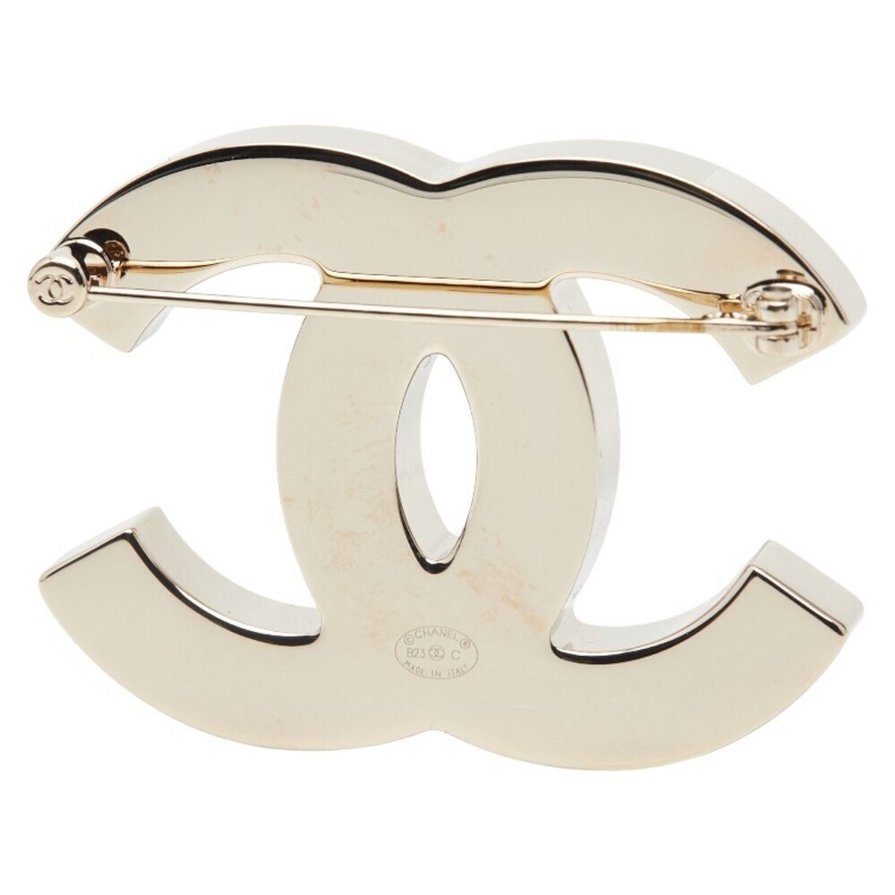 CHANEL Authentic Black Logo Brooch - Picture 2 of 4